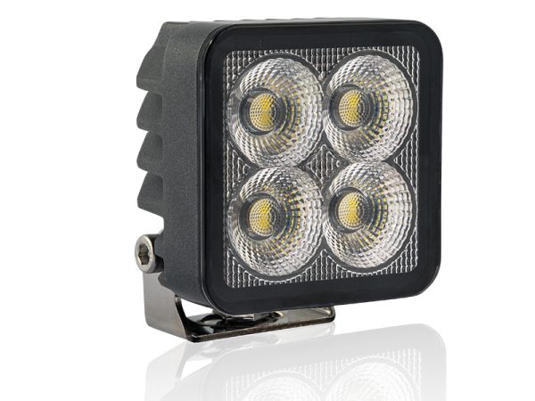 BULLPRO SPECTRUM SQUARE 24 darba gaismas lukturis