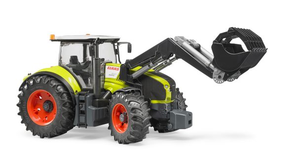 Claas Axion 950 ar frontālo iekrāvēju