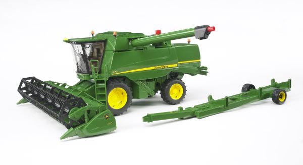 John Deere T670i