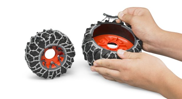 Claas Axion 950 ar sniega lāpstu